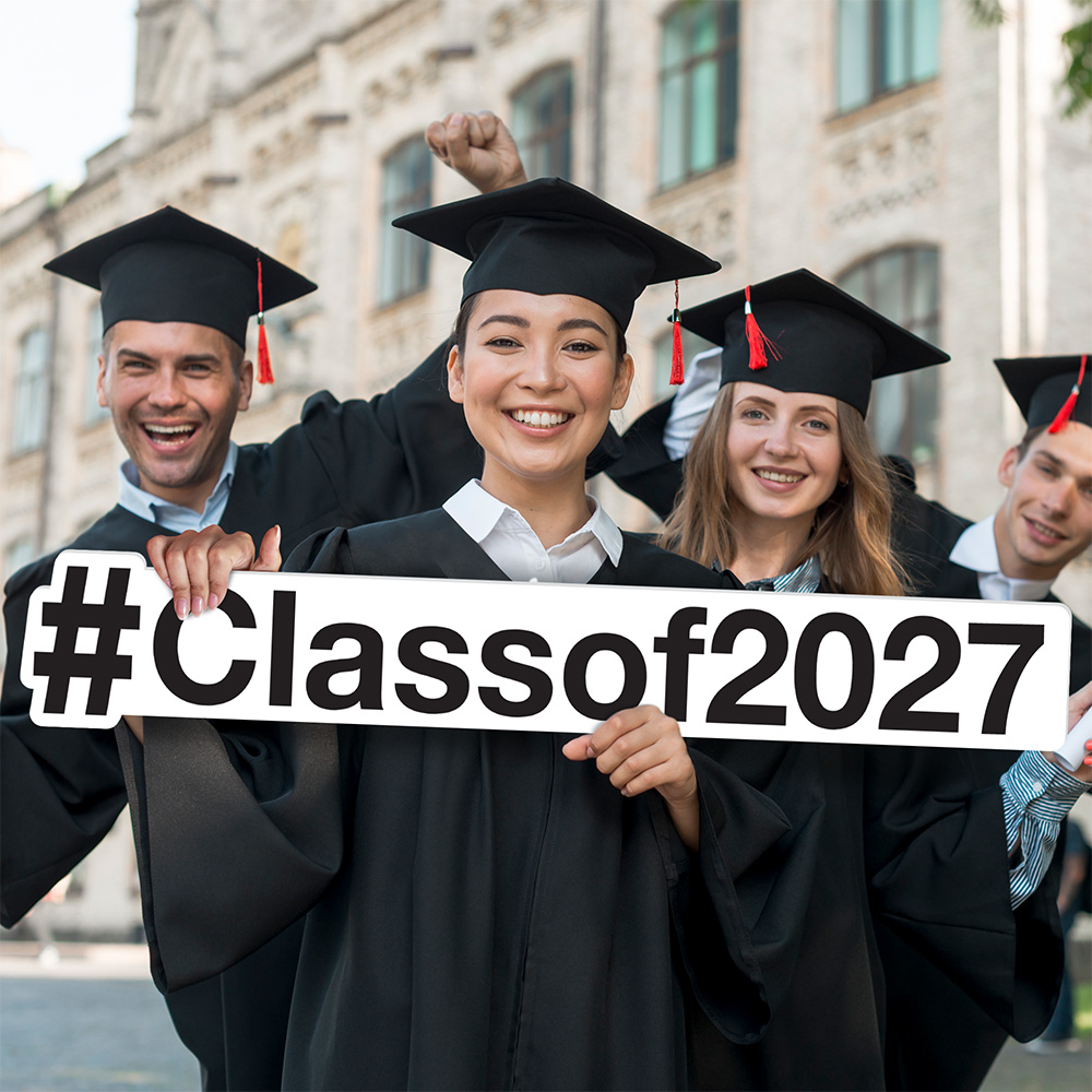 Grad Hashtag Sign