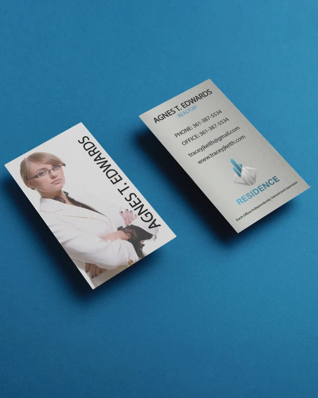 AP Printing - Elegant Light Gray Standard Business Cards - Custom Printing Services