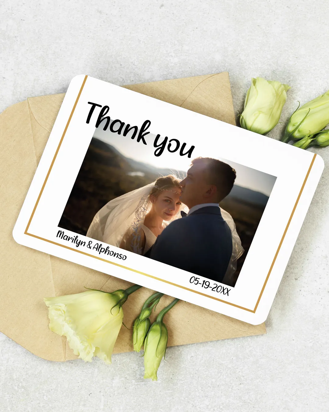 https://dv12lc9eedkje.cloudfront.net/apprinting/images/product/Mockups-thank-you-card-09_03021502202405.jpg