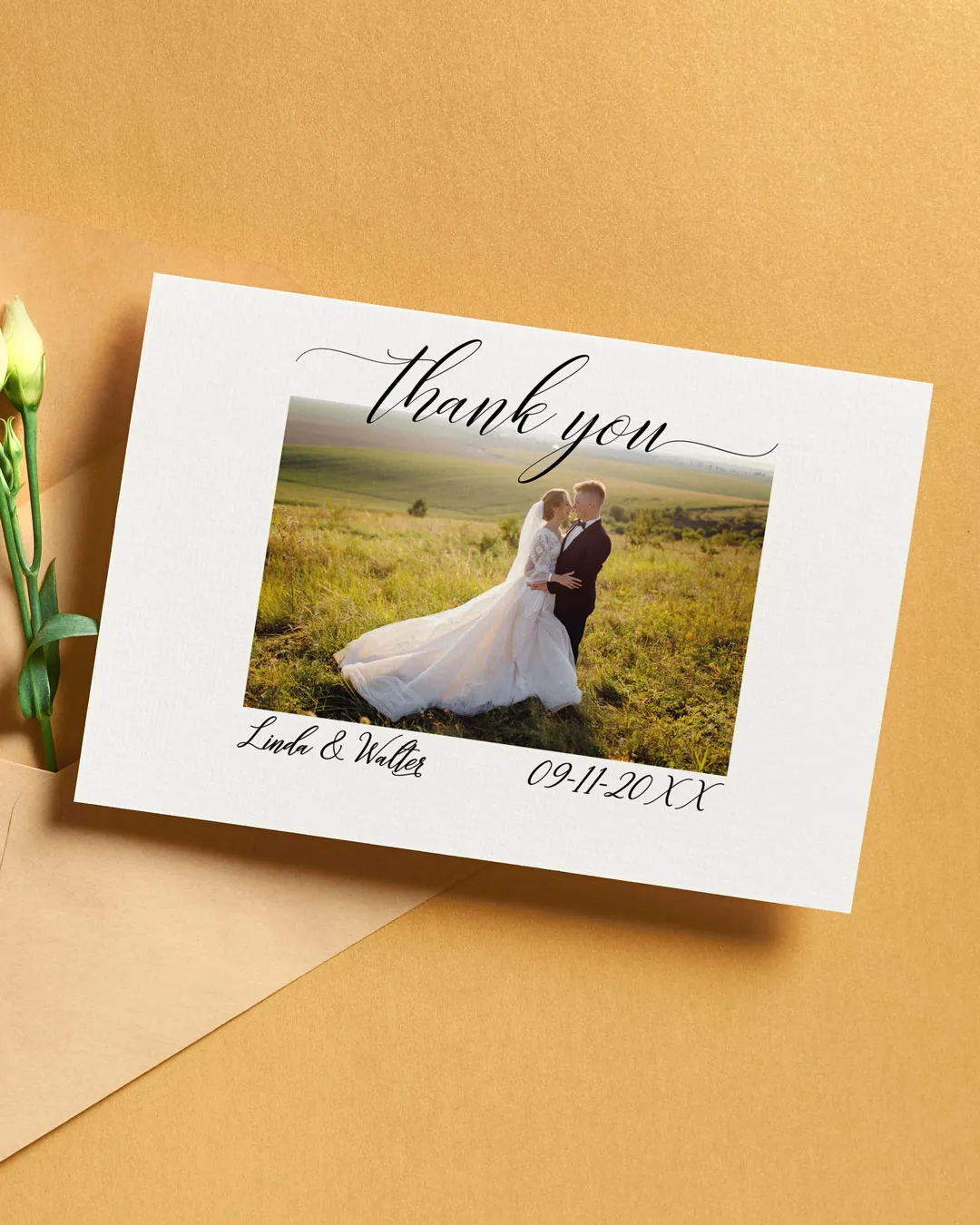 https://dv12lc9eedkje.cloudfront.net/apprinting/images/product/Mockups-thank-you-card-18_03215502202405.jpg