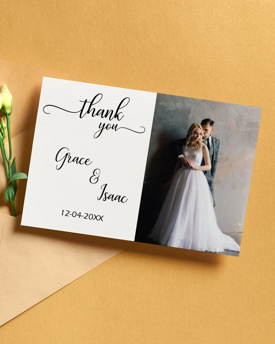 https://dv12lc9eedkje.cloudfront.net/apprinting/images/product/Mockups-thank-you-card-20_03234402202405.jpg