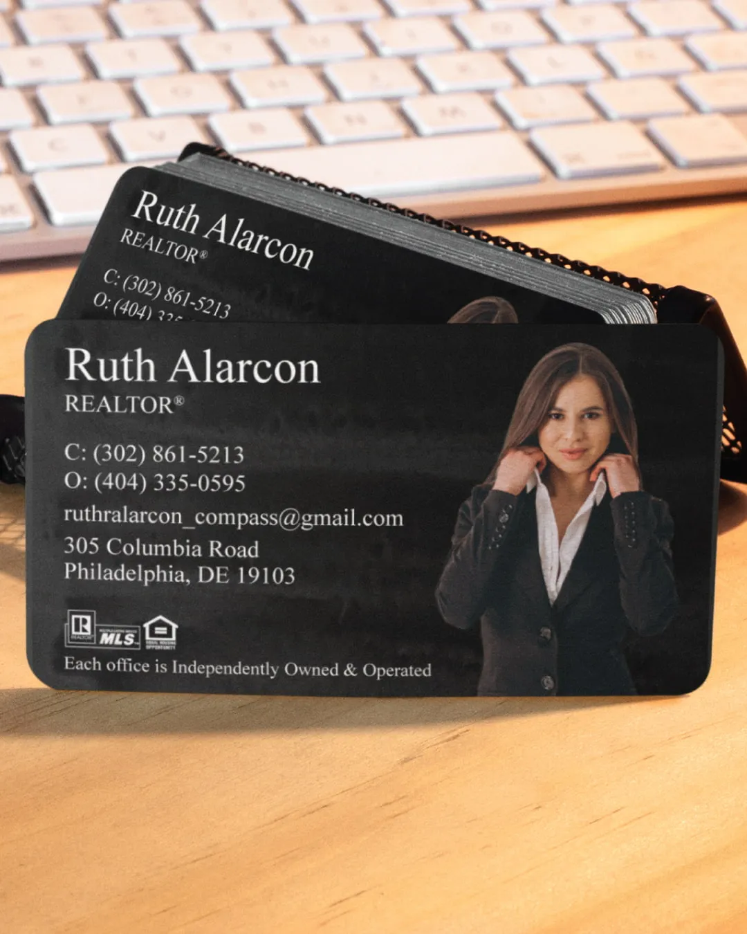 AP Printing - Compass Simple and Elegant Standard Business Cards - Custom Printing Services