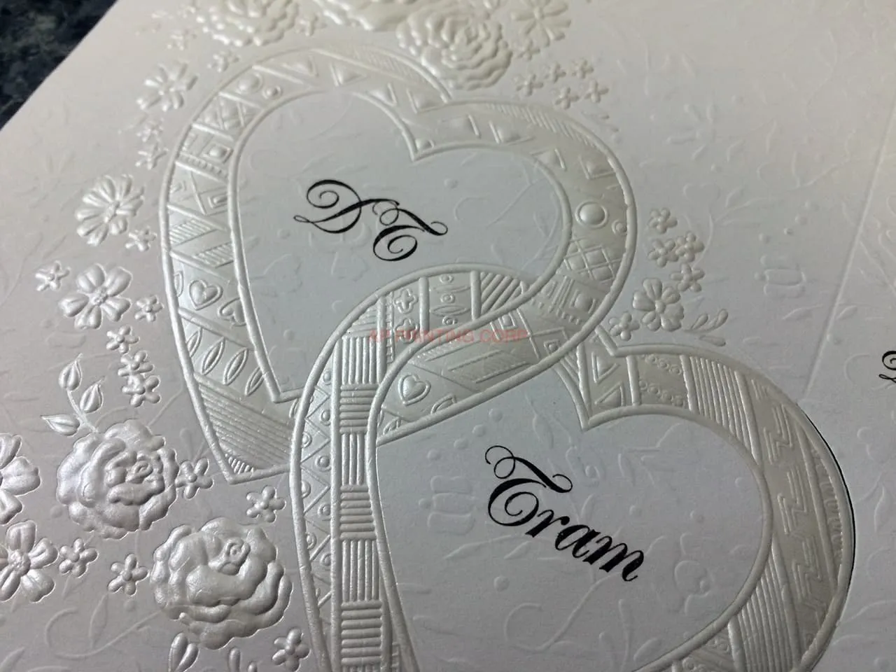 K9899 [I-11] Romantic Simplicity Hearts Wedding Invitation