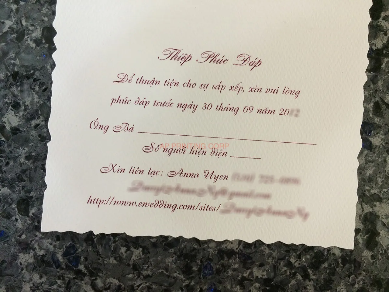 K8434 [I-10] Vietnamese & English Wedding Invitation