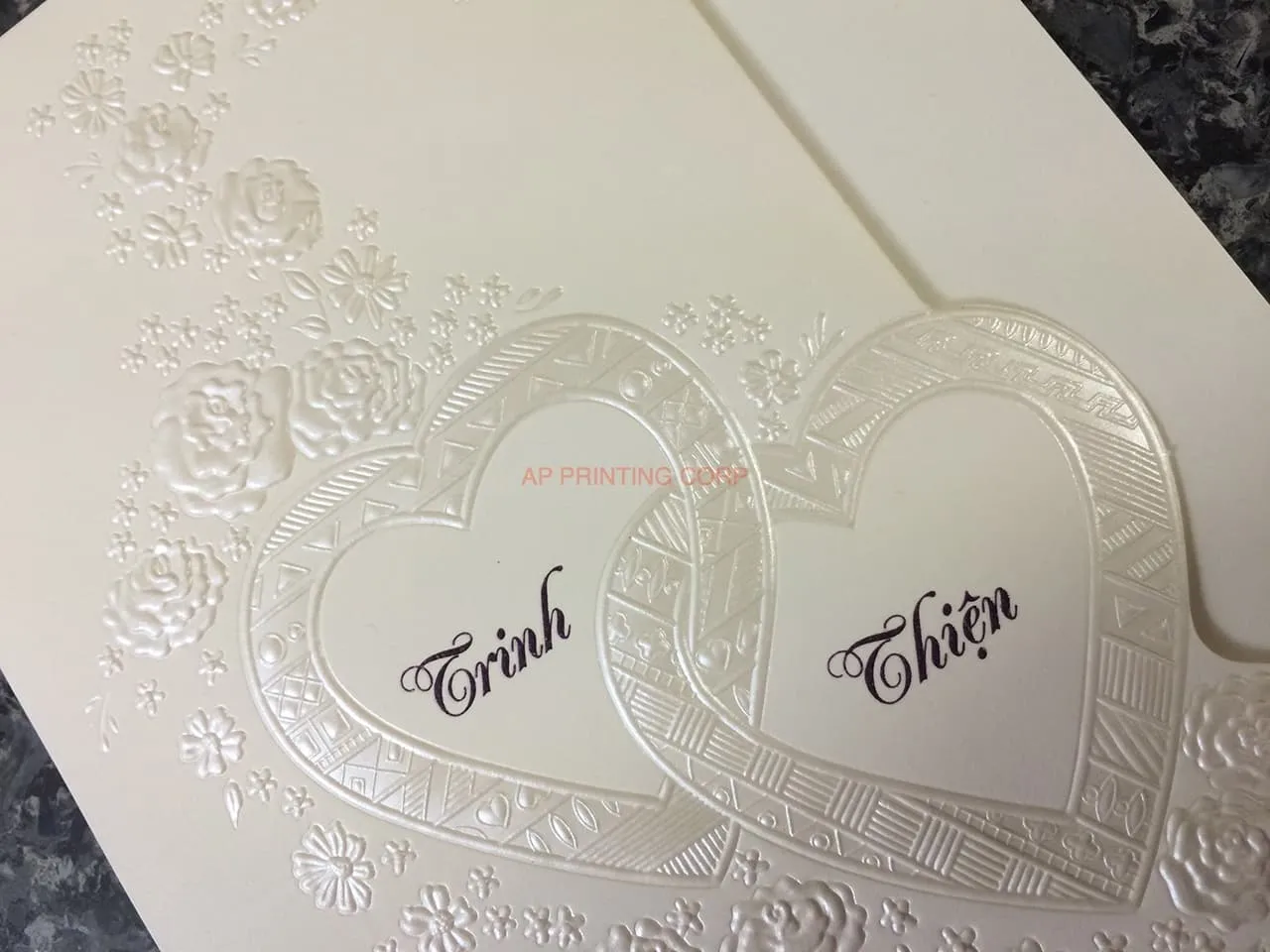 K4451 [I-10] Subtle Romance Hearts Wedding Invitation