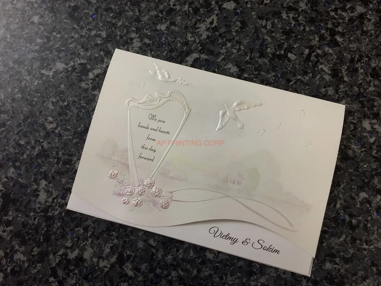 K9409 [I-10] Chic Serenade Birds & Doves Wedding Invitation