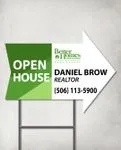 BHGRE Colored Arrow Shape Sign