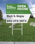 BHGRE Nice Two-Color Stripess Arrow Shape Sign