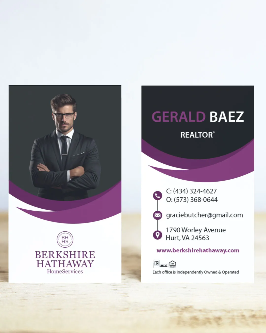 Berkshire Elegant Black Gradient Business Cards