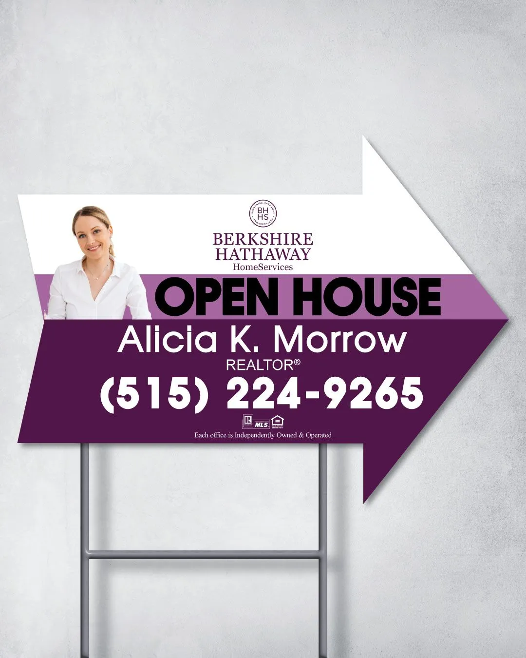 Berkshire Elegant Gradient Arrow Shape Sign