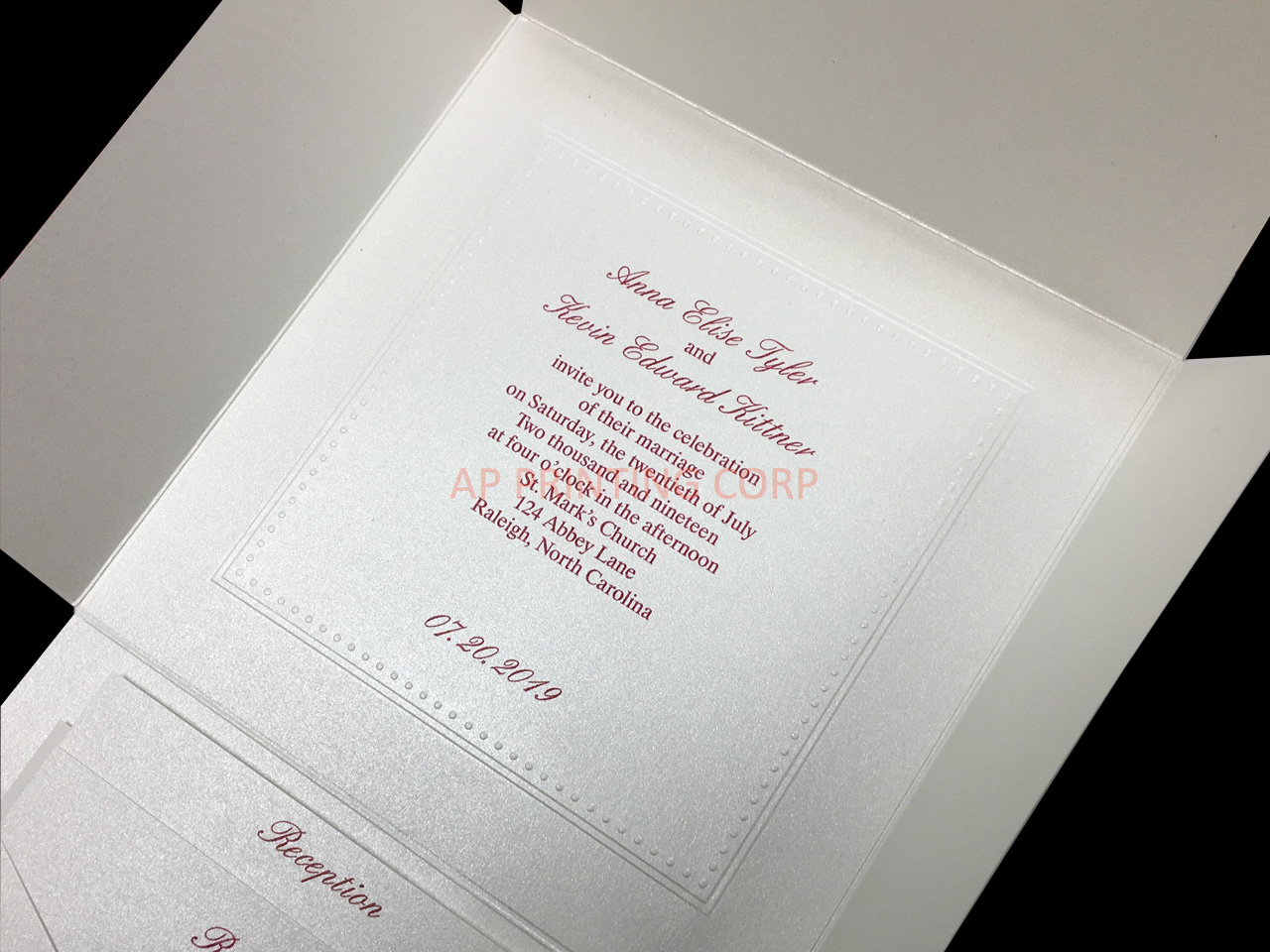 Distinctive Dots [CC-70] Pocket & Folder Invitation