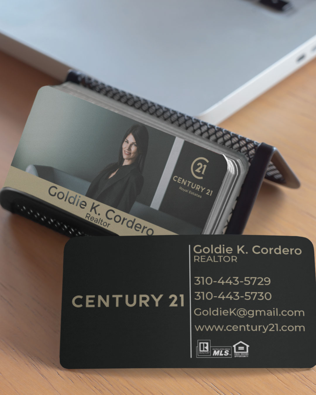 Elegant Black Standard Business Cards