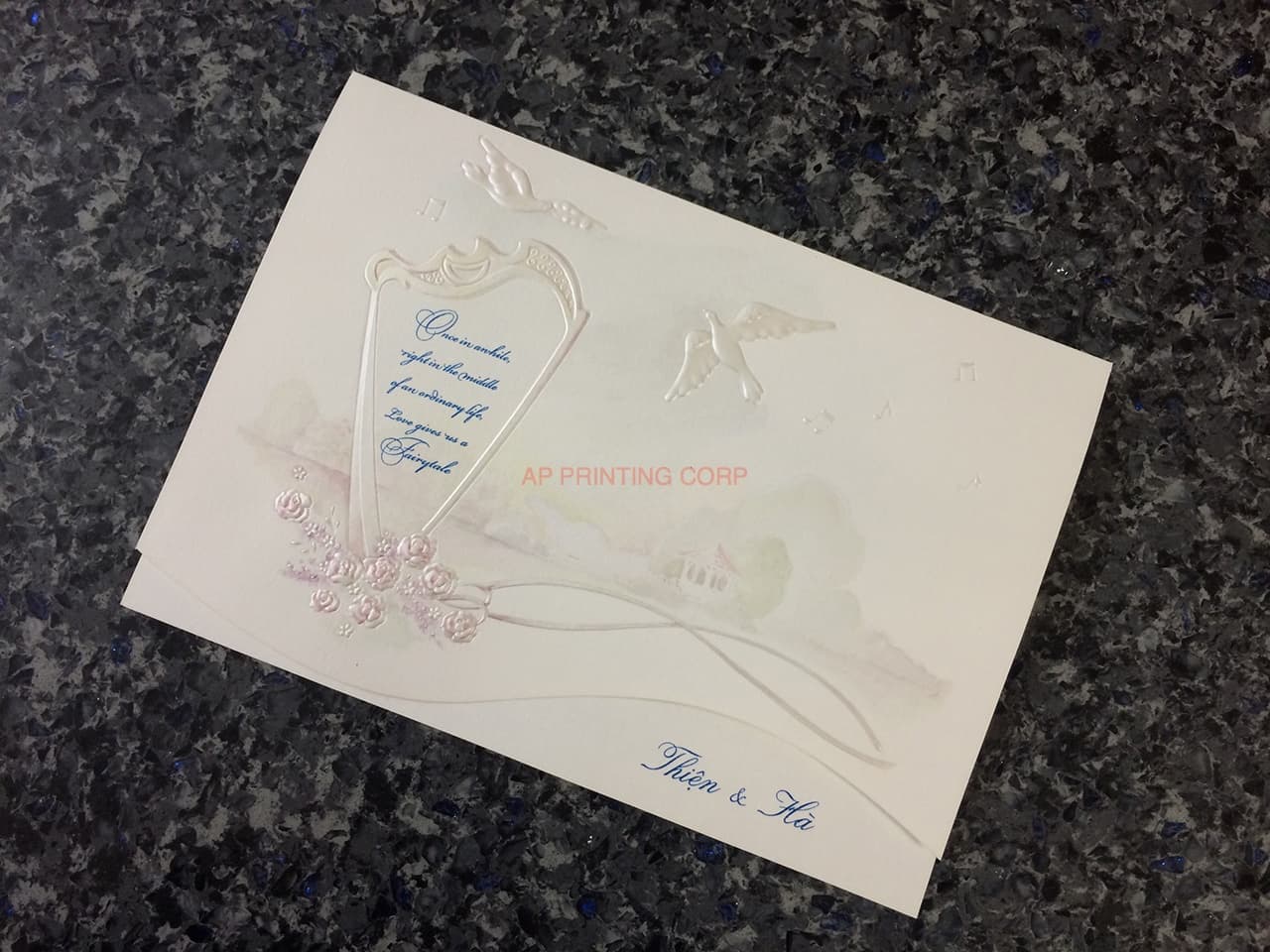 K9409 [I-10] Chic Serenade Birds & Doves Wedding Invitation