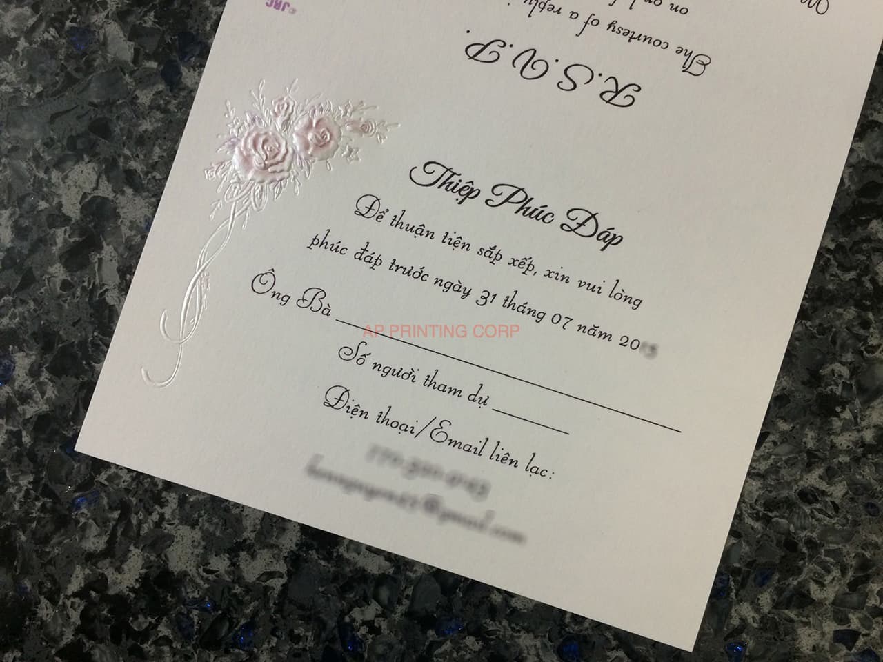 K9409 [I-10] Chic Serenade Birds & Doves Wedding Invitation