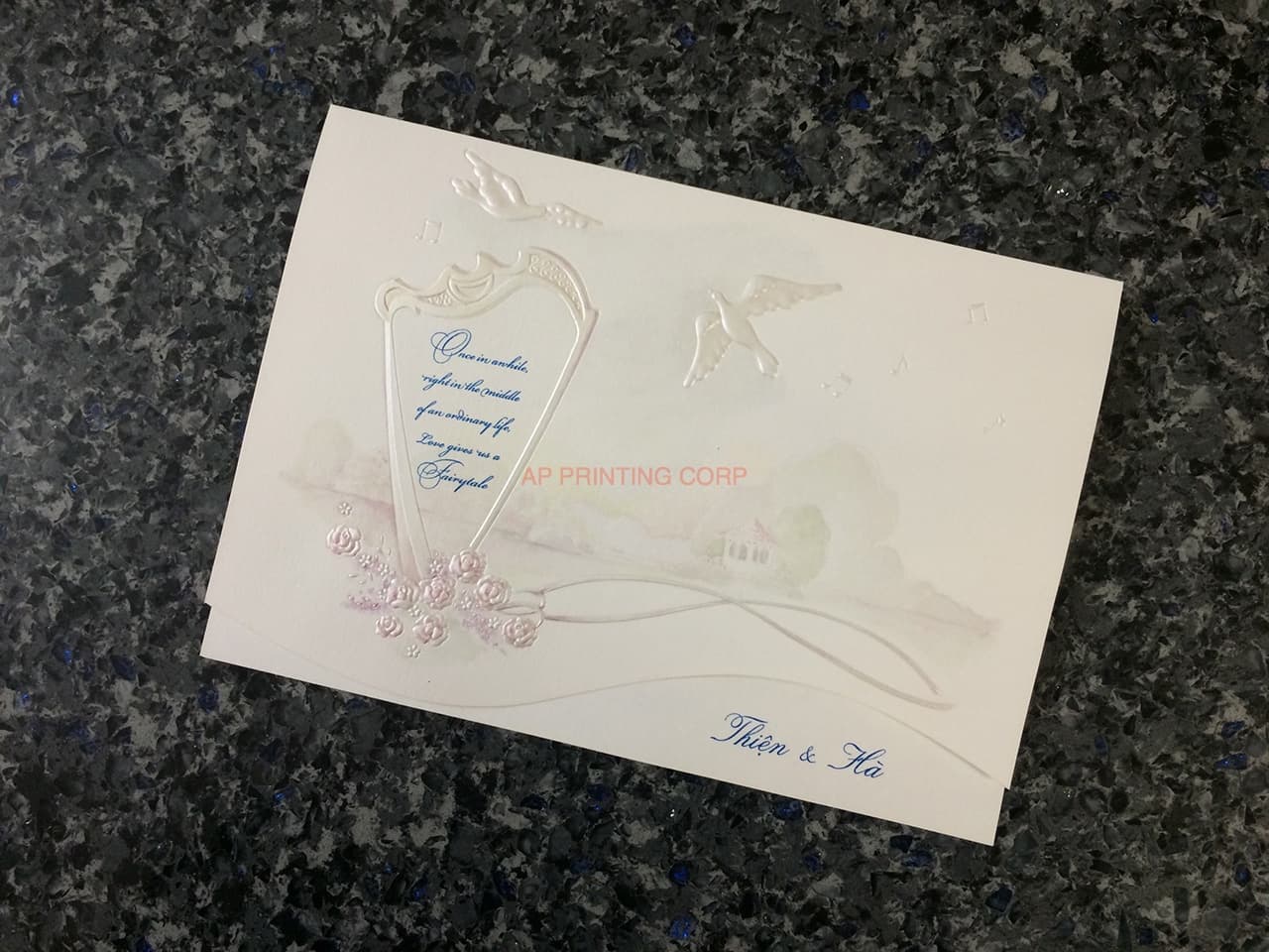 K9409 [I-10] Chic Serenade Birds & Doves Wedding Invitation