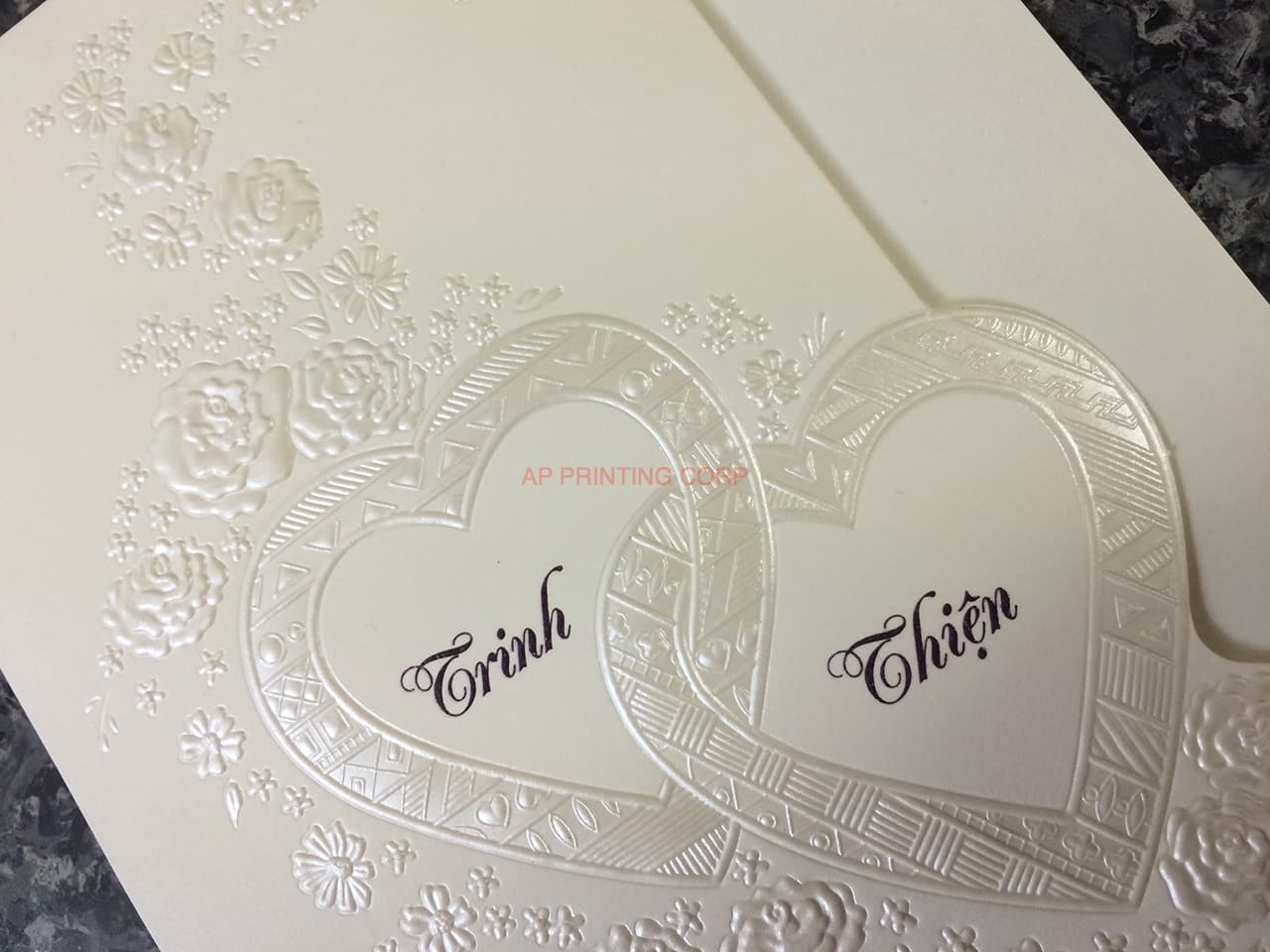 K4451 [I-10] Subtle Romance Hearts Wedding Invitation