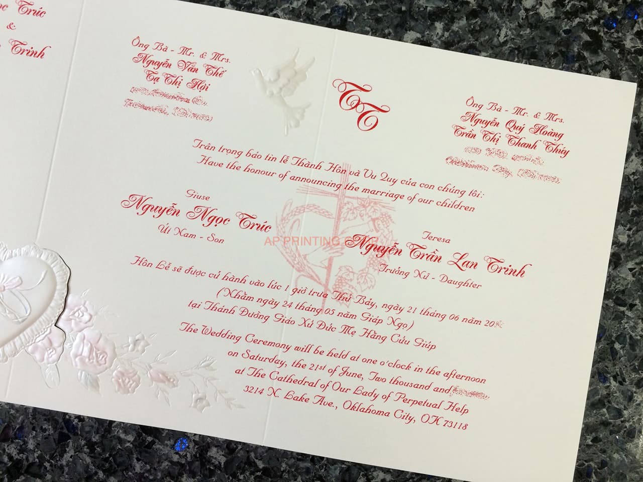 K441 [I-10] Timeless Romance Birds & Doves Wedding Invitation