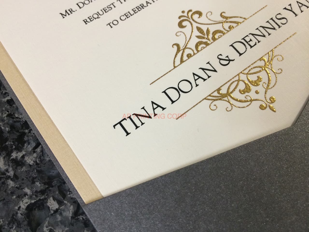 Slider 57 MMN Onyx, Gold Linen, Natural Linen Pocket & Folder Invitation