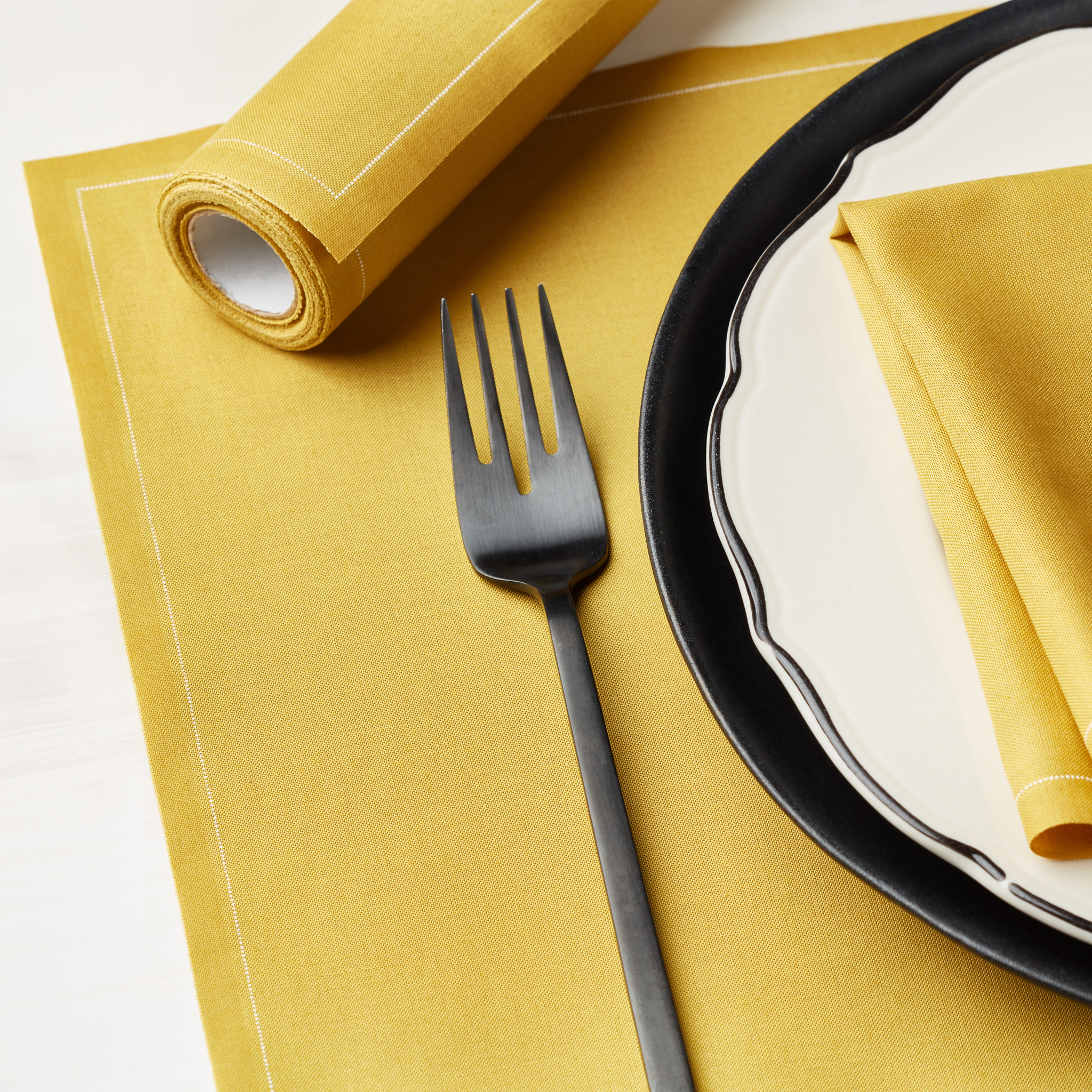 Curry Cotton Placemats 19″ x 12.5″ -  12 Units per Roll, 10 rolls per Case - Full Case