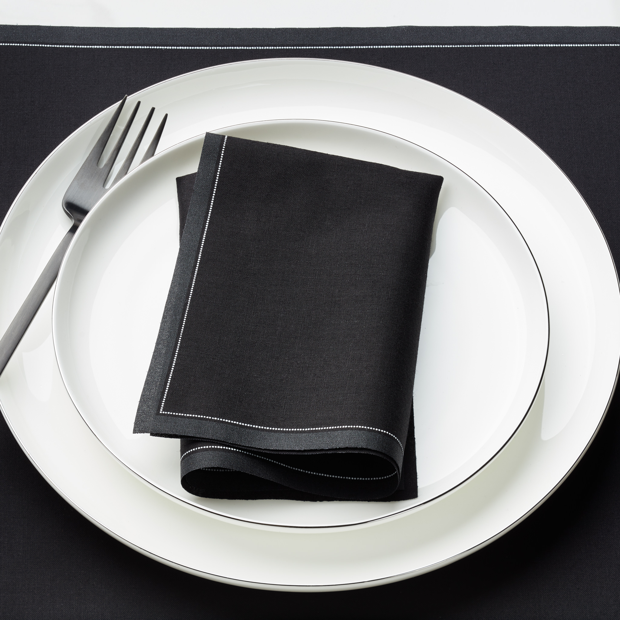 Black Cotton Dinner Napkins 12" x 12" - 12 Units per Roll, 10 rolls per Case - Full Case
