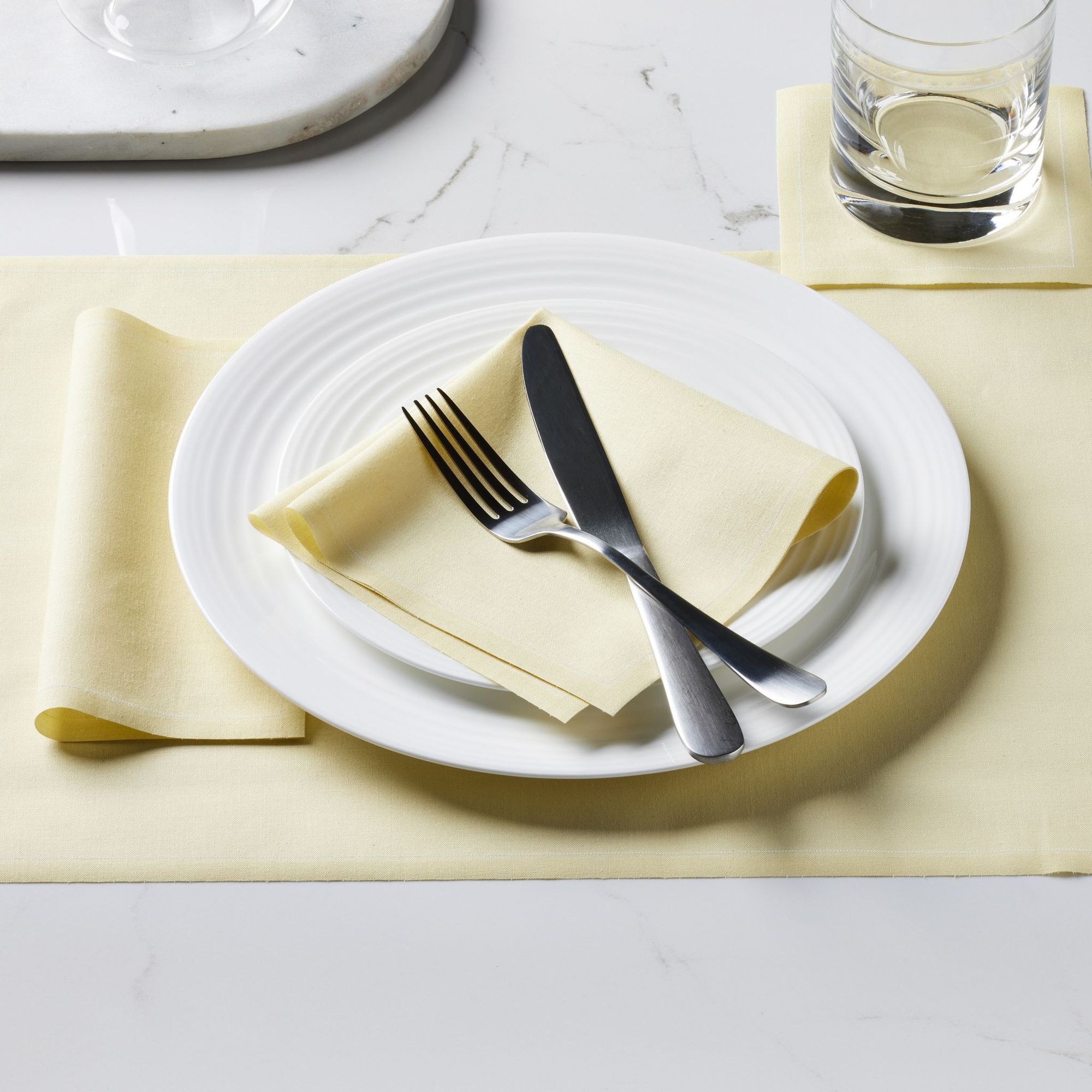 Pastel Yellow Cotton Placemats 19″ x 12.5″-  12 Units per Roll, 10 rolls per Case - Full Case 5