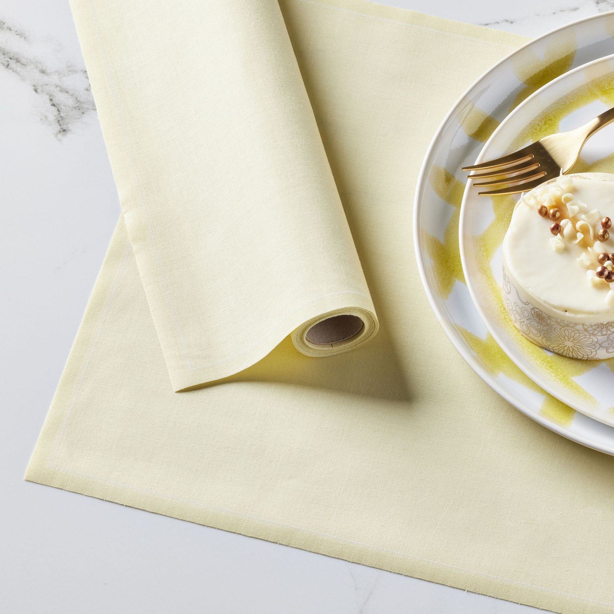Pastel Yellow Cotton Placemats 19″ x 12.5″-  12 Units per Roll, 10 rolls per Case - Full Case 6