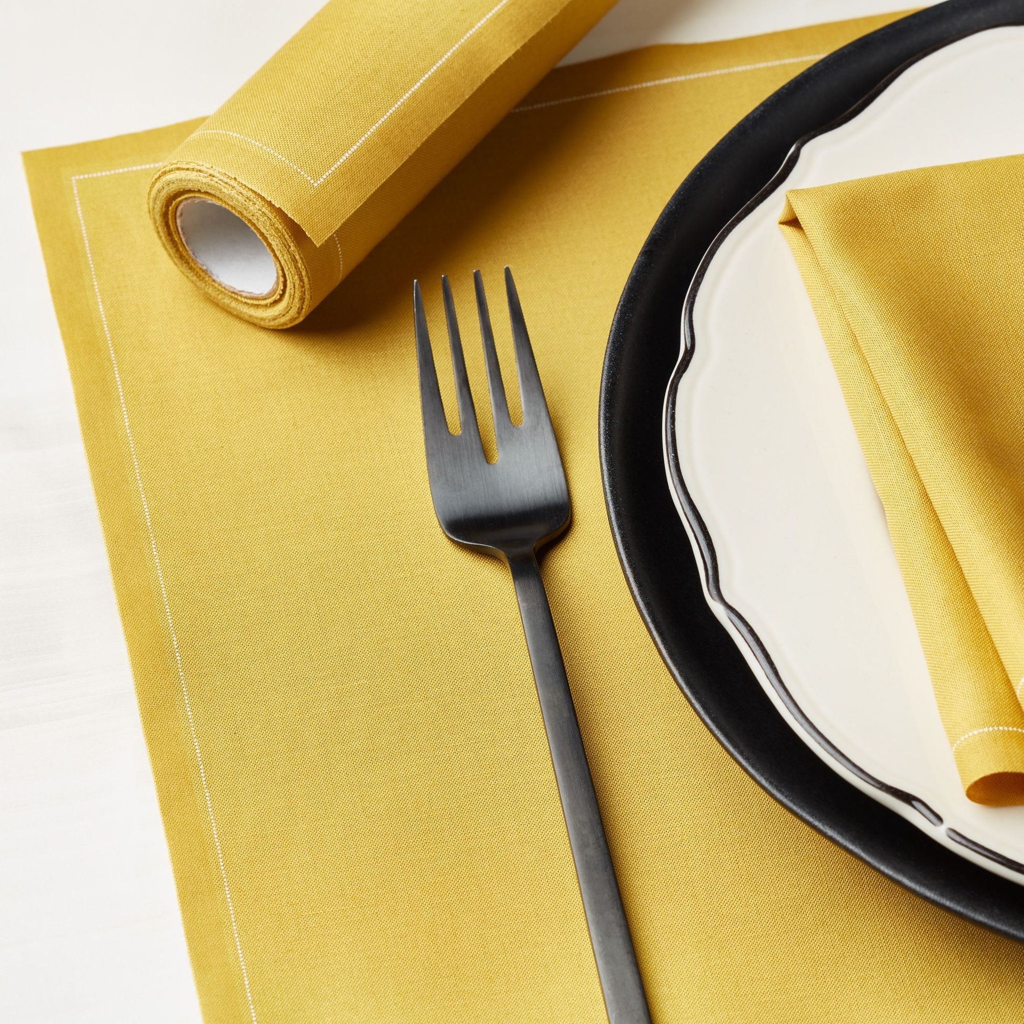 Curry Cotton Placemats 19″ x 12.5″ -  12 Units per Roll, 10 rolls per Case - Full Case 1