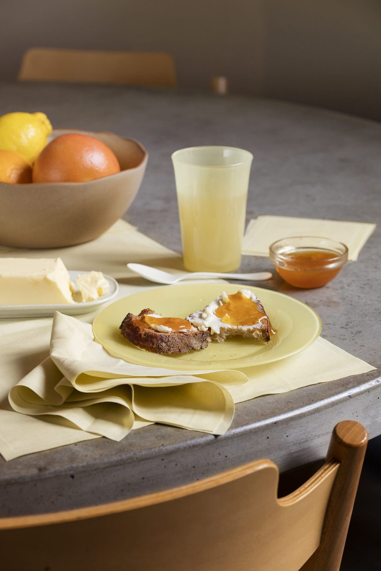 Pastel Yellow Cotton Placemats 19″ x 12.5″-  12 Units per Roll, 10 rolls per Case - Full Case 3
