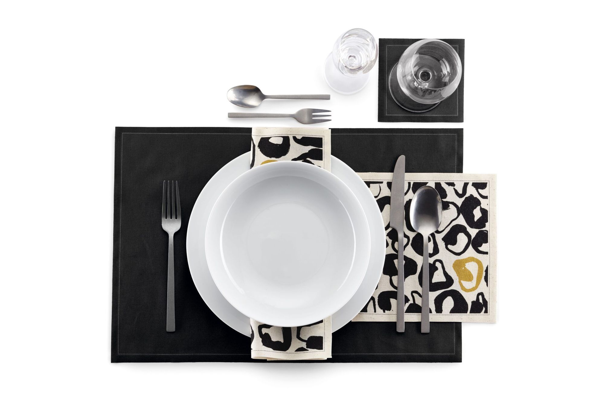 Black Cotton Cocktail Napkins 4.5" x 4.5" / 11cm x 11cm - 50 Units per Roll, 10 rolls per Case - Fu 2
