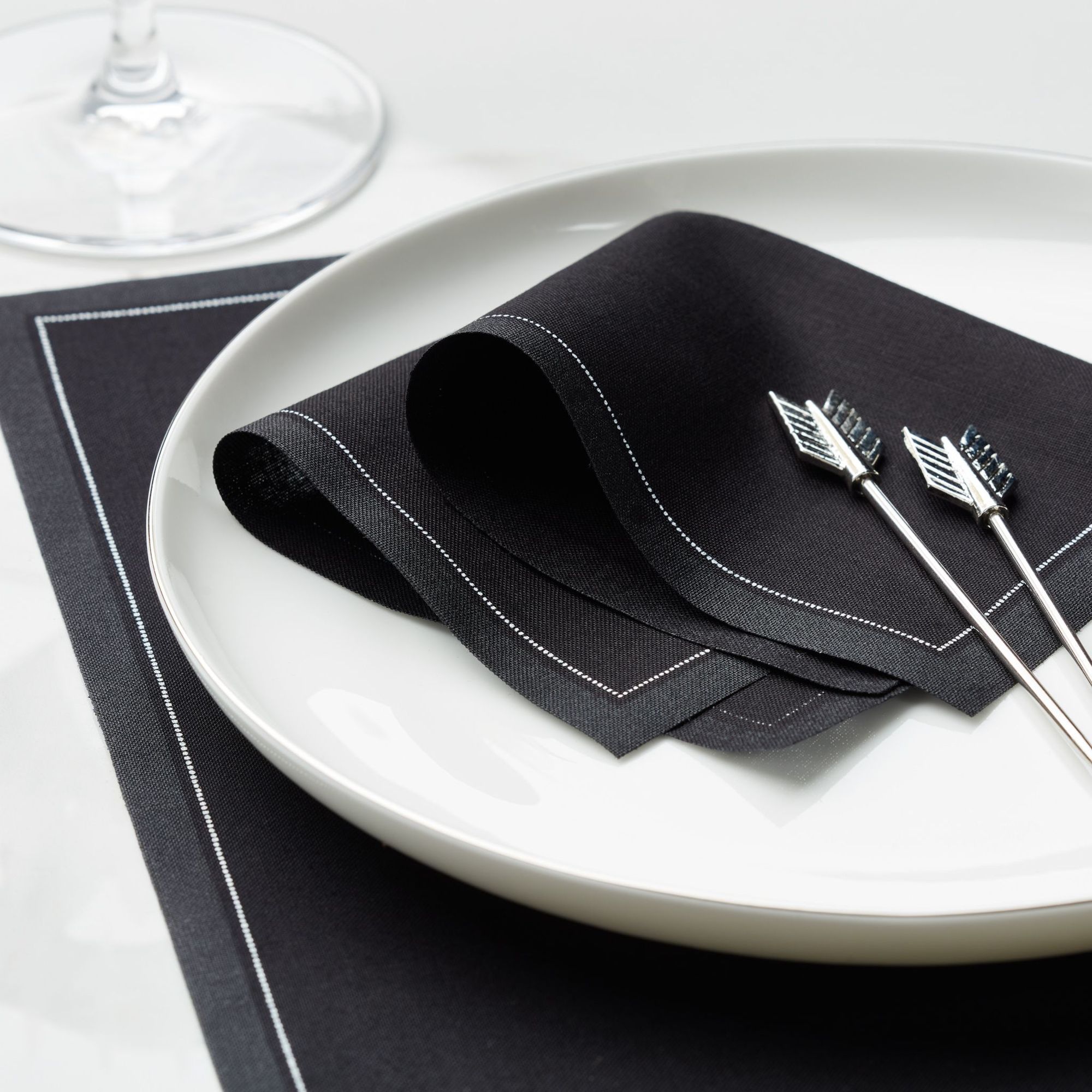 Black Cotton Luncheon Napkins 8" x 8" - 25 Units per Roll, 10 rolls per Case - Full Case 1