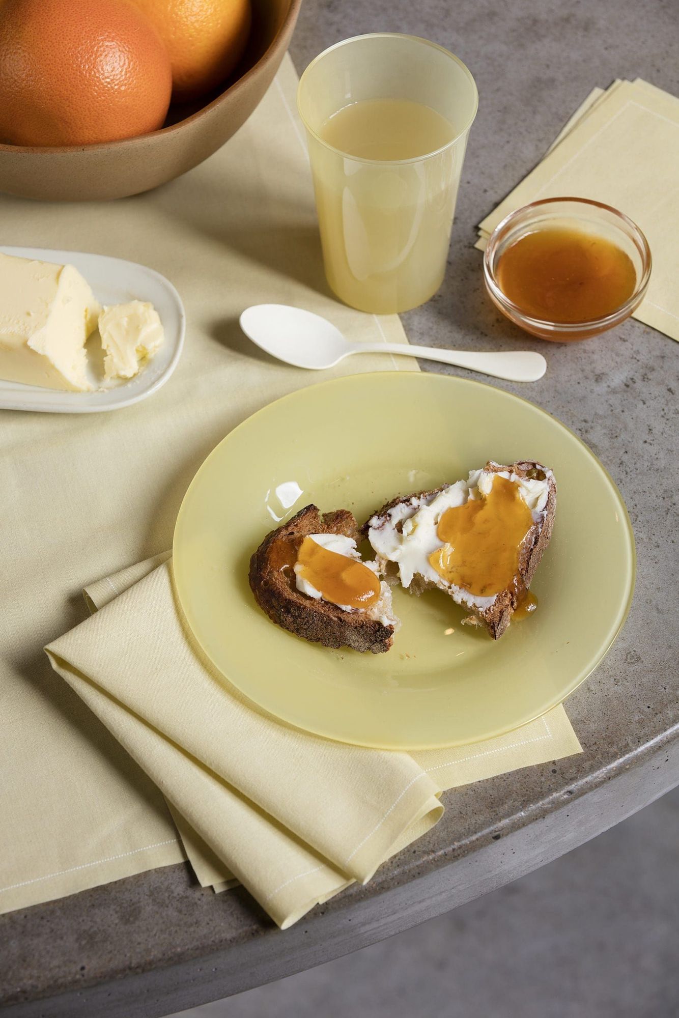 Pastel Yellow Cotton Placemats 19″ x 12.5″-  12 Units per Roll, 10 rolls per Case - Full Case 2
