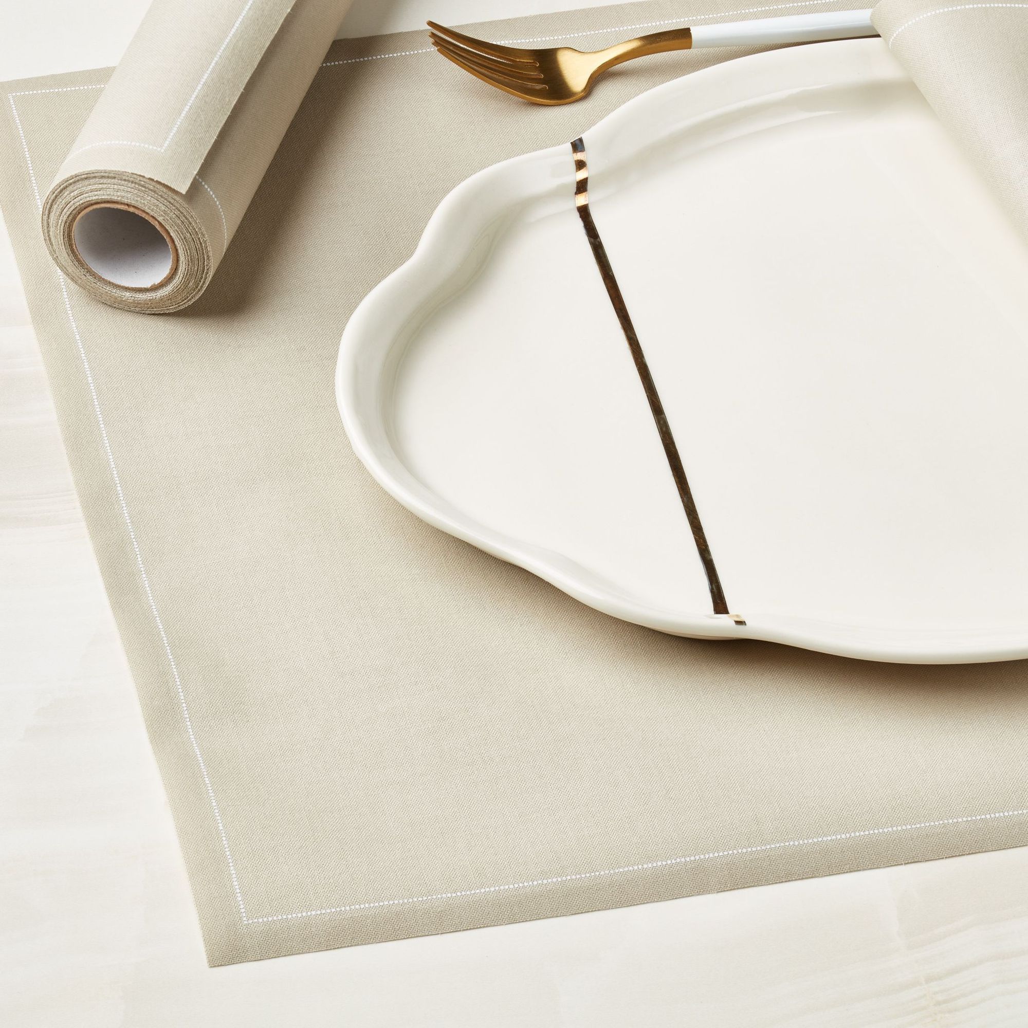 Sand Cotton Placemats 19″ x 12.5″-  12 Units per Roll, 10 rolls per Case - Full Case 2